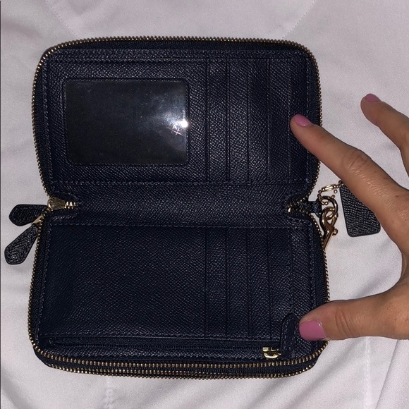 Coach wristlet - Picture 4 of 5